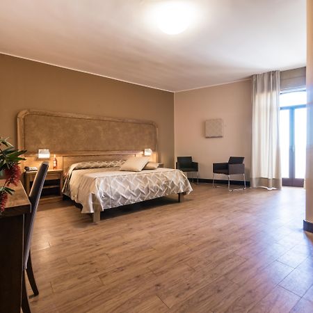 Leone de Castris Wine Hotel Salice Salentino Buitenkant foto