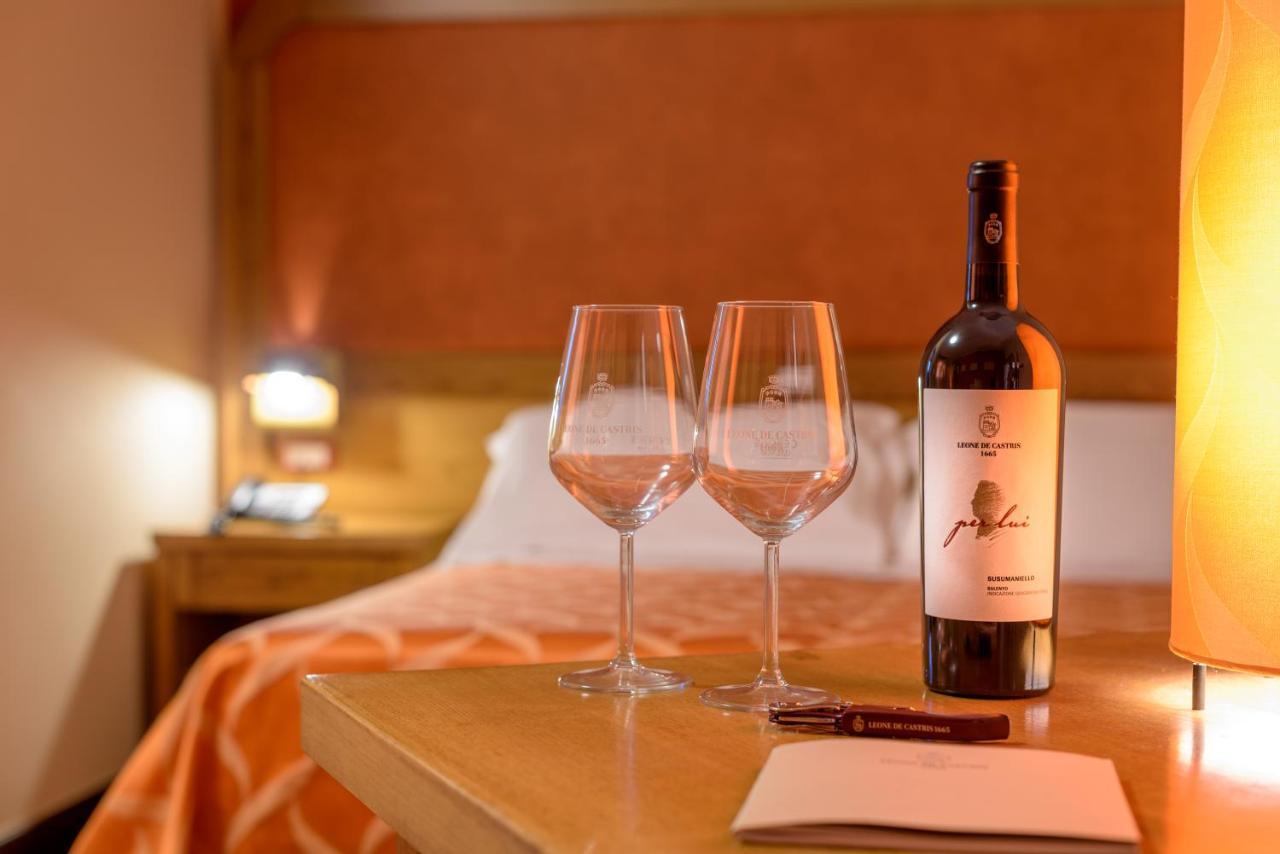 Leone de Castris Wine Hotel Salice Salentino Buitenkant foto