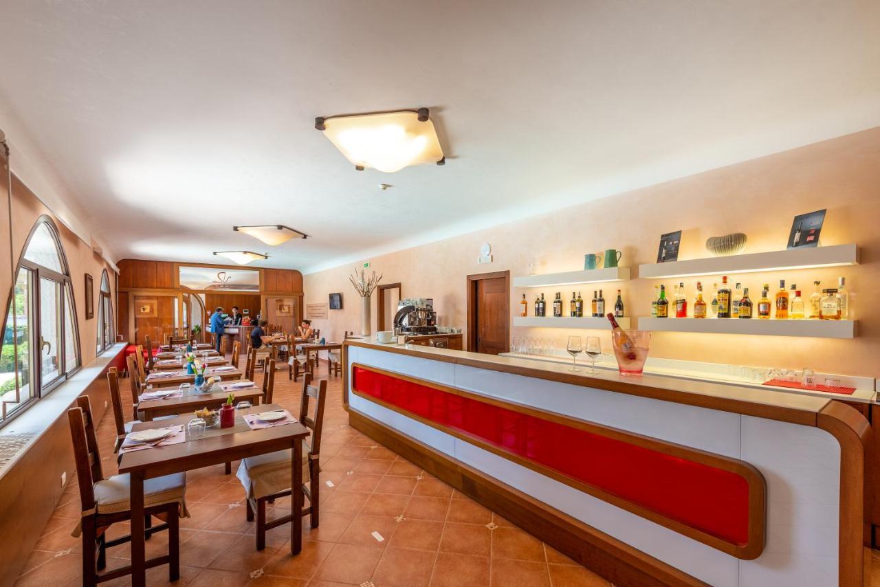 Leone de Castris Wine Hotel Salice Salentino Buitenkant foto