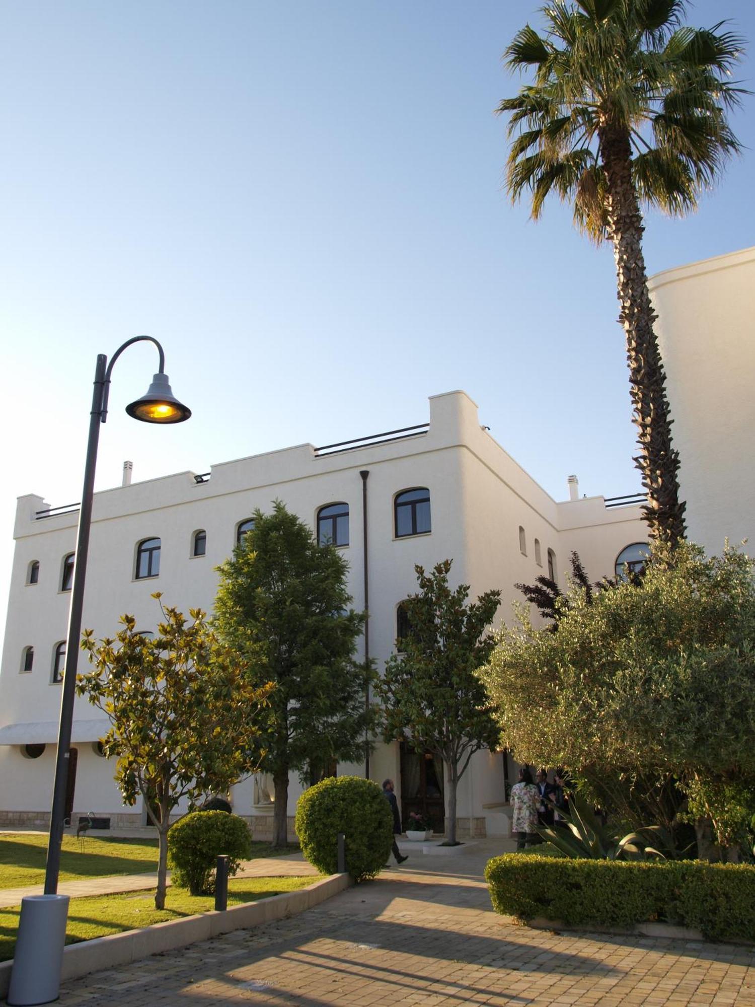 Leone de Castris Wine Hotel Salice Salentino Buitenkant foto